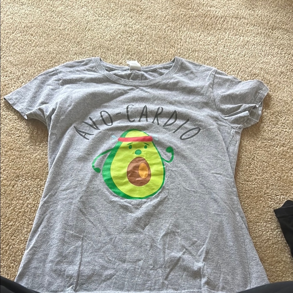 Gray Avocado Graphic T-Shirt